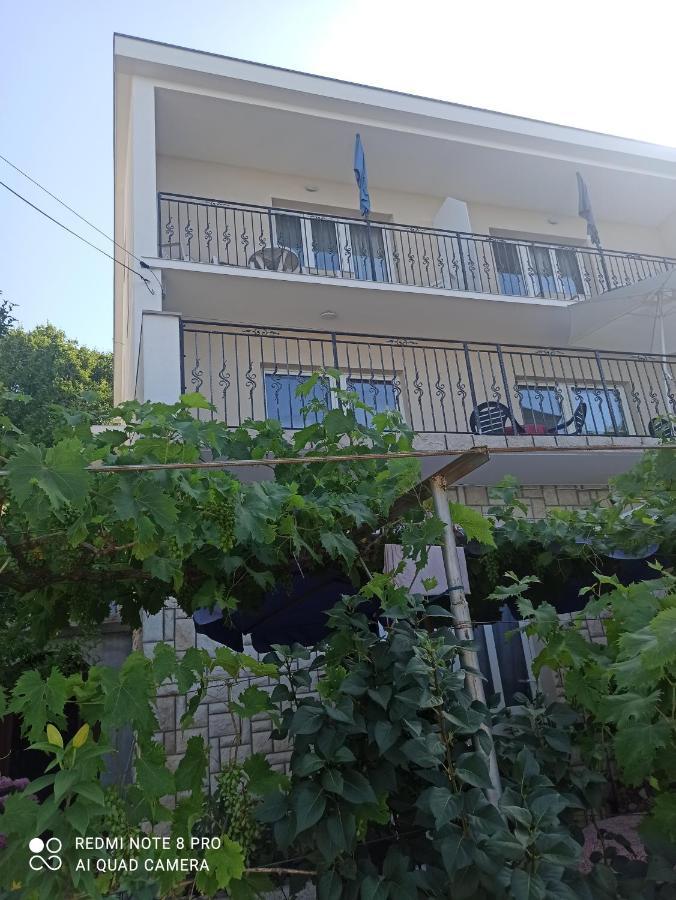 Ferienwohnung App Tony Dramalj Exterior foto